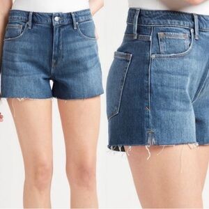 🎁🥂NWT Good American Jean Shorts #GC0S991C- Size: 8/29